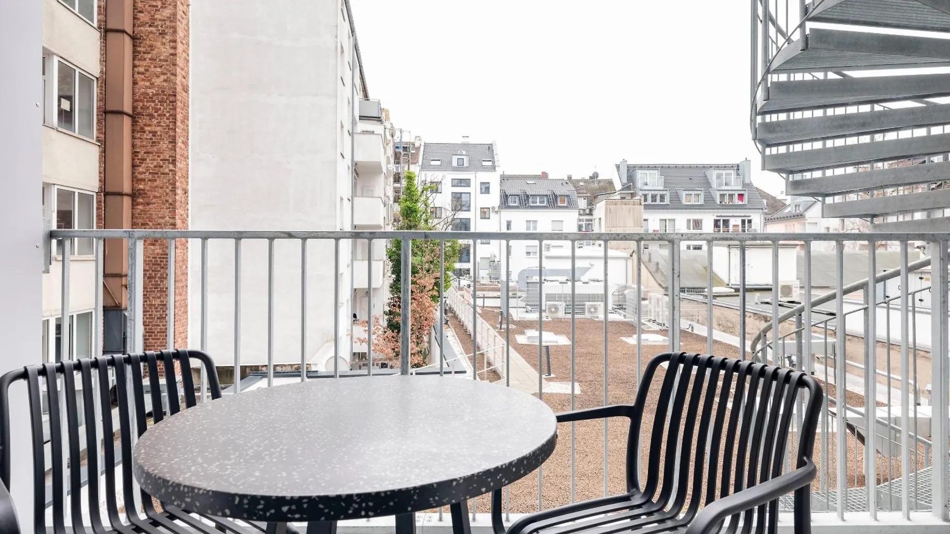 Numa Duesseldorf Leo Aparthotel Dusseldorf